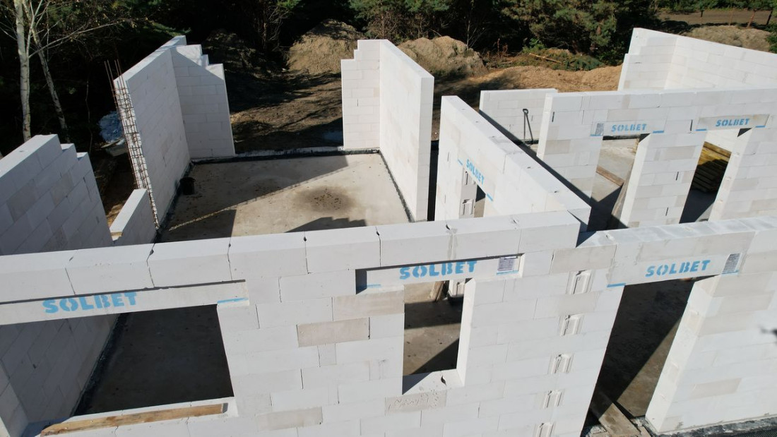 Budowa bez odpadów, bez błędów, bez problemów - poznaj zalety betonu komórkowego