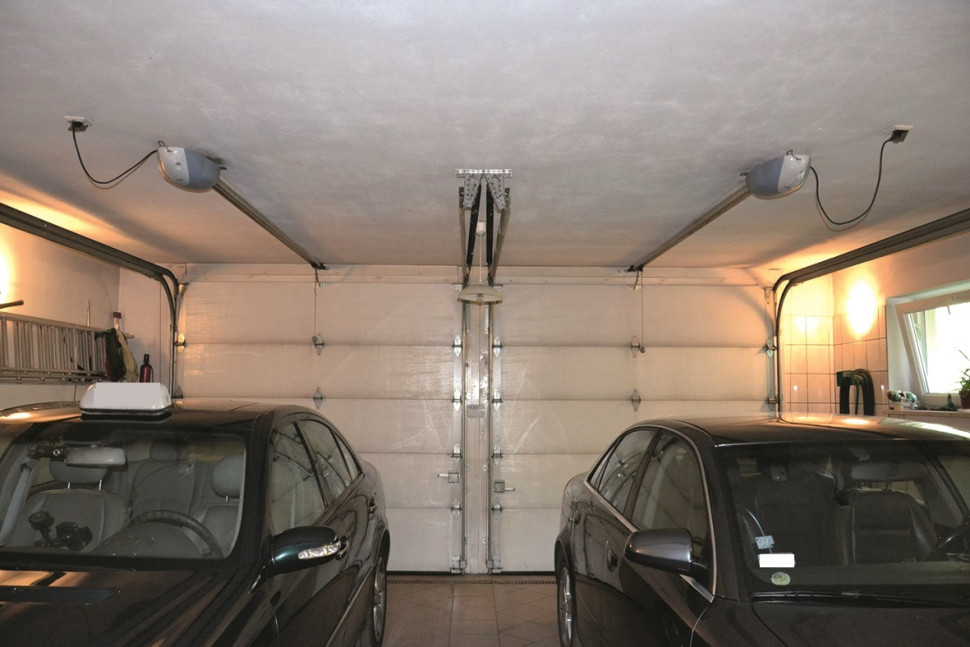 Markowe napędy z mechanizmem łańcuchowym dodano 8 lat po zamontowaniu wrót