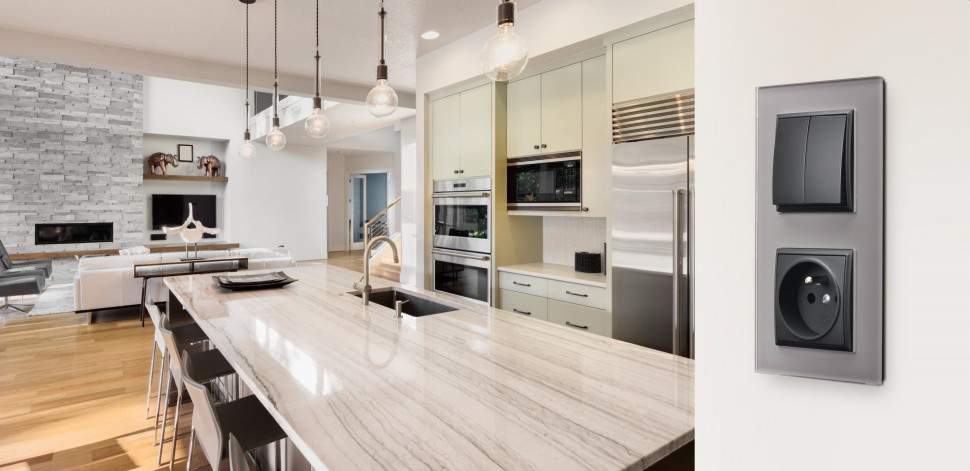 Szklane ramki dodają pomieszczeniom lekkości i wyrafinowanego wyglądu