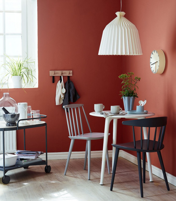 Dark Raspberry z linii farb Beckers Designer Colour