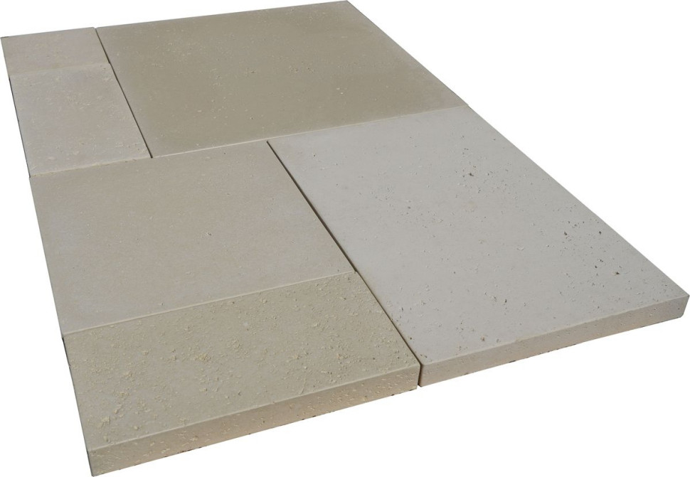 Płyty Trawertyn w kolorze piaskowym. fot. Chyżbet