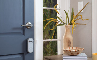 Yale i Somfy łączą swoje siły, aby stworzyć bezpieczniejszy i bardziej zintegrowany dom