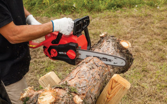 Czym przygotowywać drewno na opał?