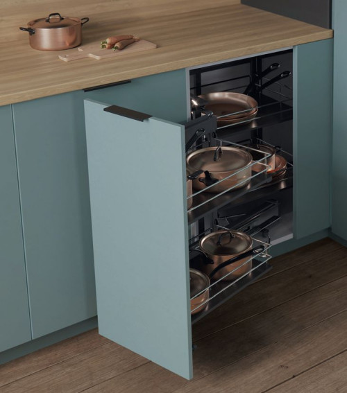 Cornery to dedykowane szafkom narożnym systemy cargo. 