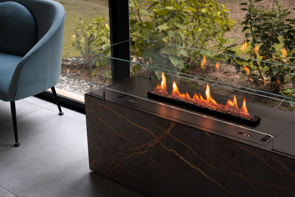 Biokominek staje się coraz popularniejszym wyborem do mieszkań i domów.