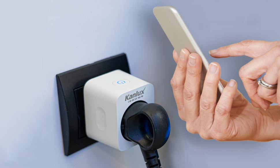 Adapter gniazda