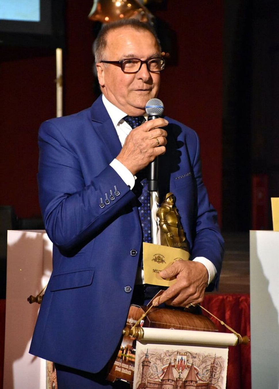 Nagrodę odbierał Wilhelm Hipsag – prokurent firmy Leier Polska S.A.