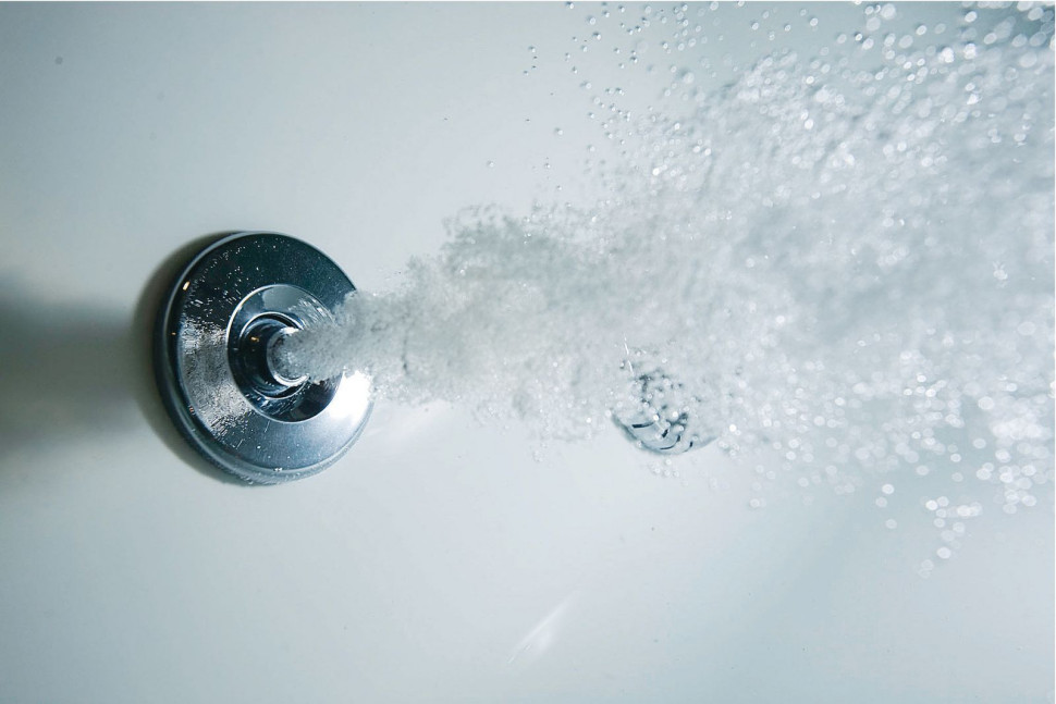 Hydromasaż może pełnić nie tylko funkcje relaksacyjne, ale także lecznicze i regenerujące