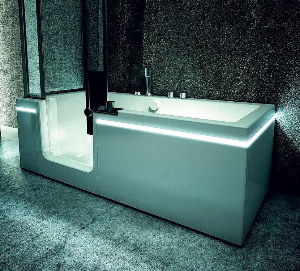 Wanna typu combi z kolekcji Prêt-à-Porter z wbudowanym oświetleniem