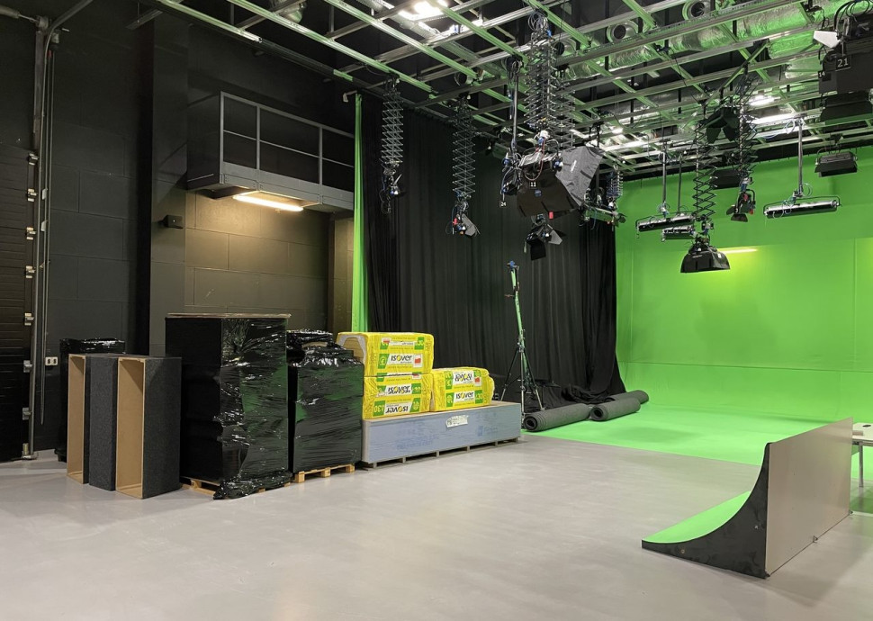 Laboratorium Multimediów w ASP w Katowicach z rozwiązaniami ISOVER i RIGIPS