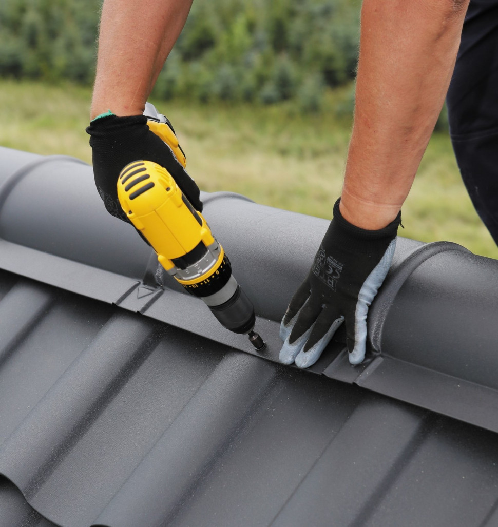 Blachodachówka REN - obróbki blacharskie (fot. Blachy Pruszyński)