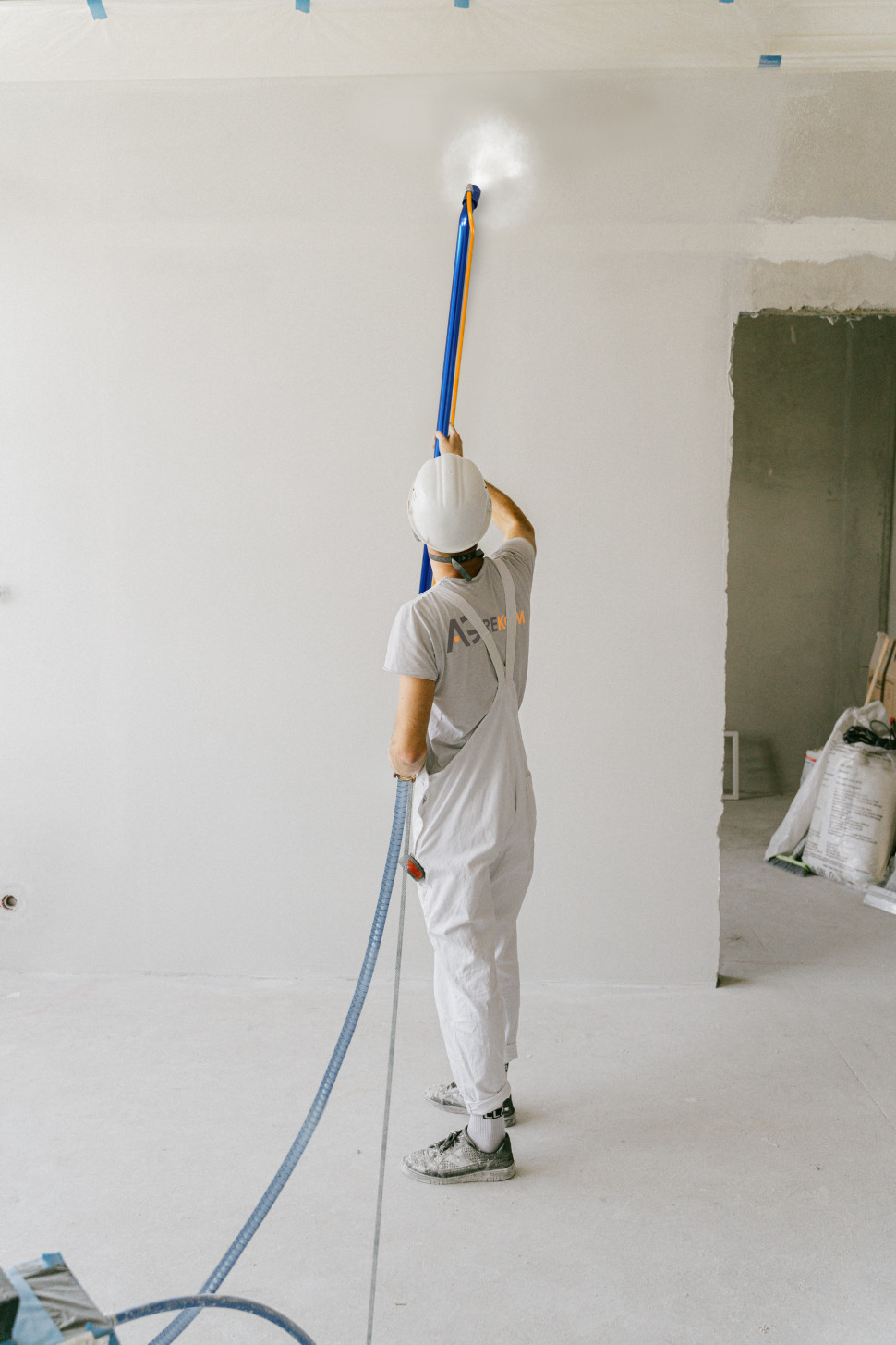 Natrysk gładzi lancą profesjonalną Agrekom