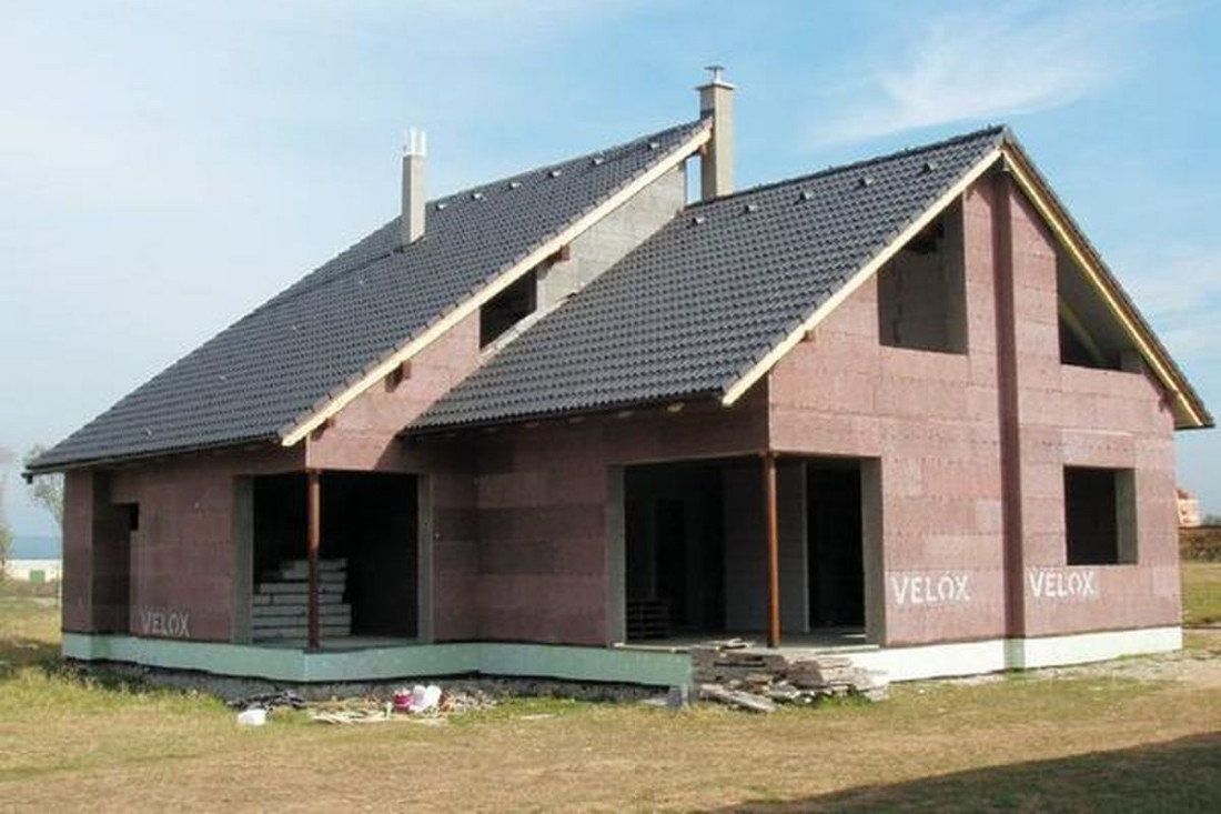 Technologia budowy domu z płyt zrębkowo-cementowych