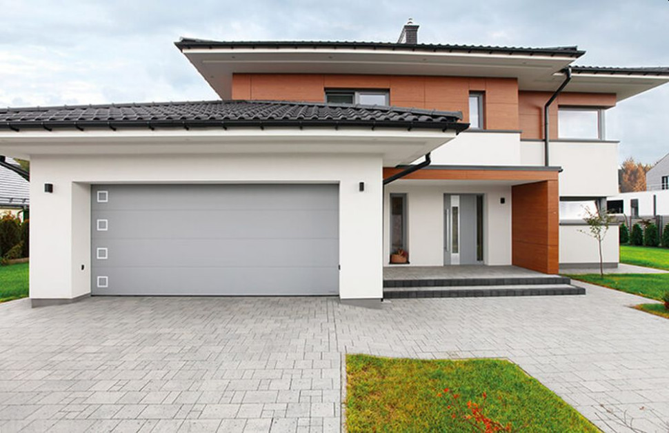 Konstrukcja bramy segmentowej  pozwala na maksymalne ograniczenie strat ciepła