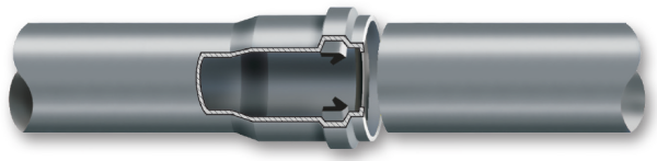 Przekrój przez połączenie rury z kielichem typu Eurosocket, z uszczelką, z bosym końcem