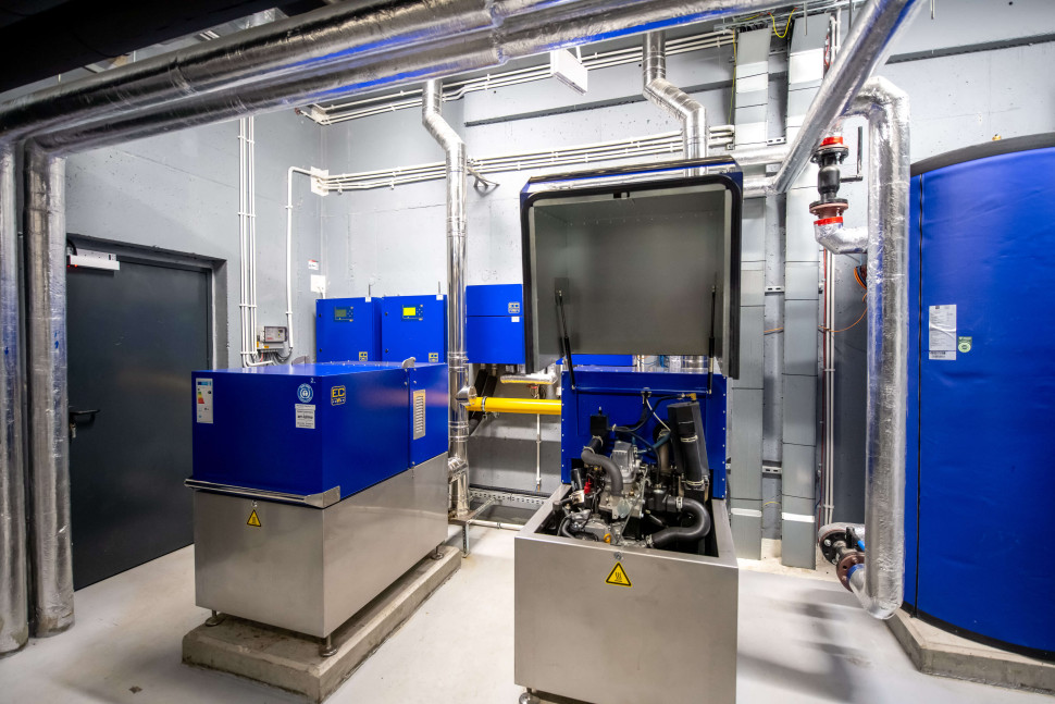 Zrealizowany projekt opiera się na współpracy gazowych pomp ciepła GHP z rozwiązaniem MCHP