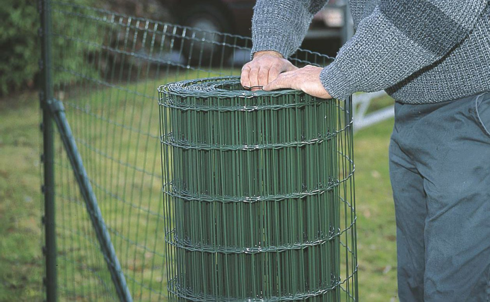 Użycie siatki to najtańszy sposób na ogrodzenie posesji