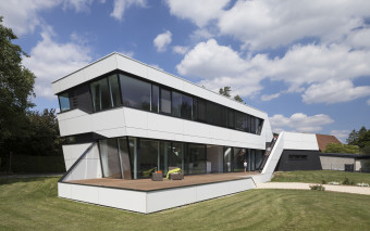 Przygotowanie podłoża przed malowaniem elewacji - najczęstsze błędy