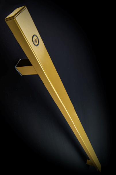 Okucia do drzwi w odcieniach złota od WALA.