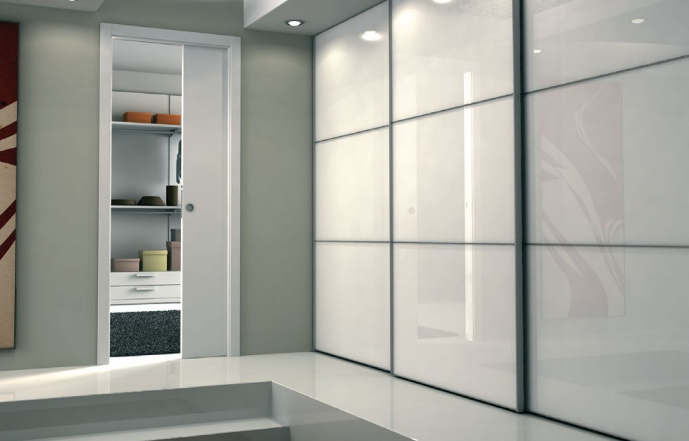 Drzwi z kolekcji Klasycznej z ościeżnicą - model płytowy w kasecie