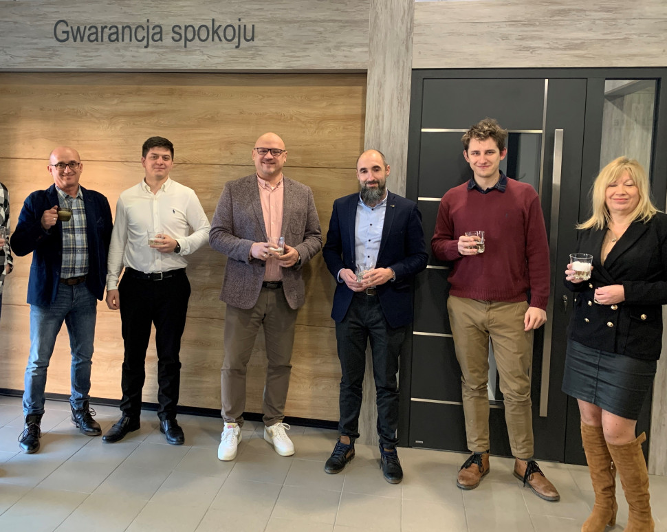 Nowy Salon KRISHOME Alukonstrukt