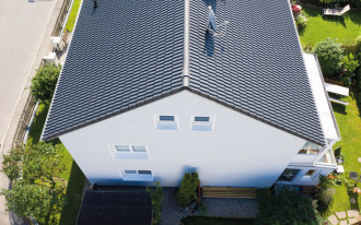 Koszty eksploatacji domu a kształt dachu. Jak architektura dachu wpływa na cenę ogrzewania?