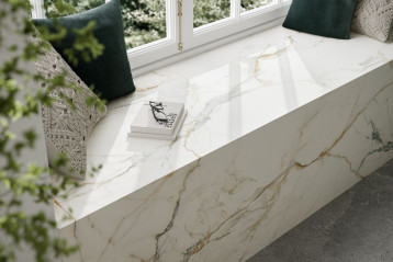 Spieki wielkoformatowe TRI-D jako parapet-siedzisko