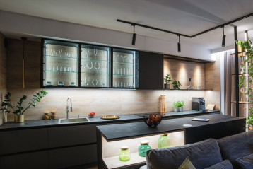 System oświetlenia meblowego Loox LED