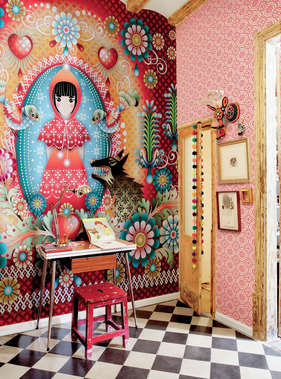 Motywy ludowe i baśniowe na tapecie