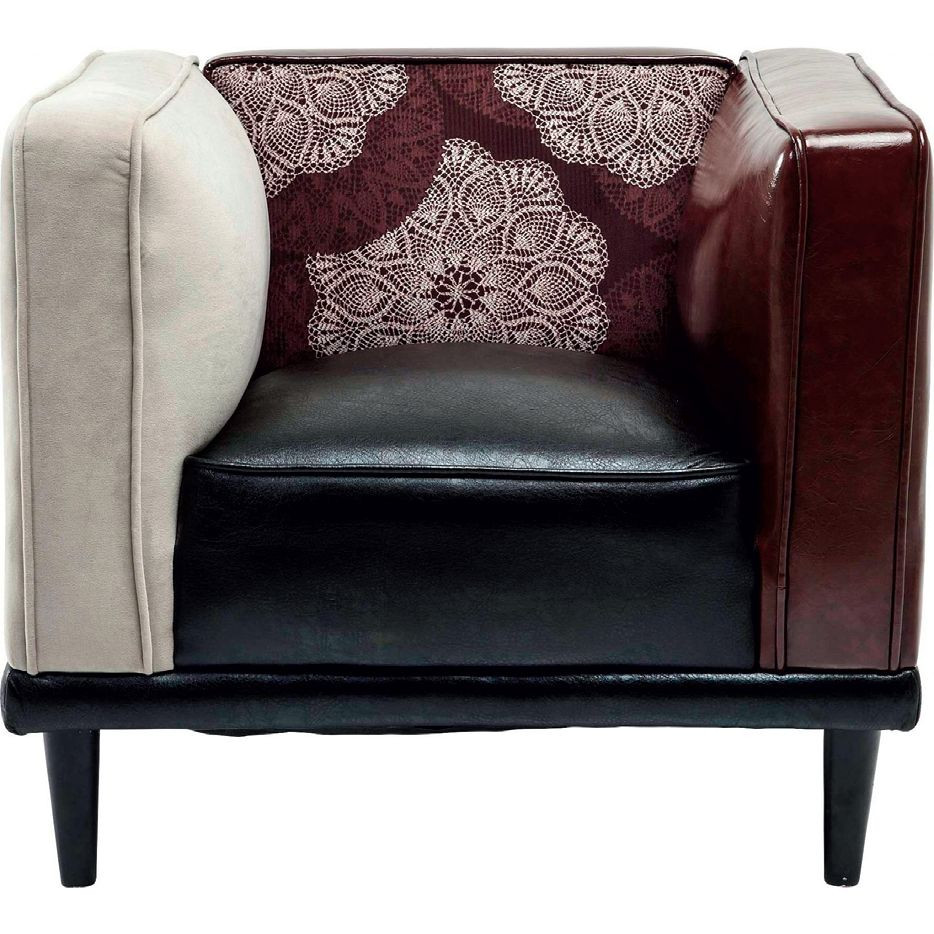 Fotel Dressy z dekoracyjnym białym ornamentem; tapicerka z lnu, poliestru i ekoskóry