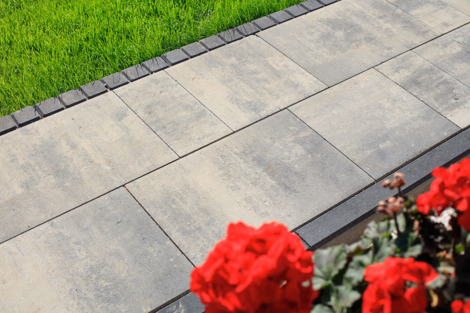 Chodnik z płyt Polbruk MultiComplex