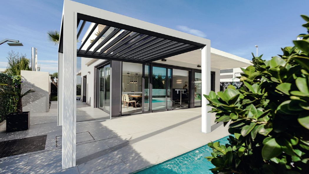 Pergola Solar - kompleksowa ochrona przed słońcem i wiatrem