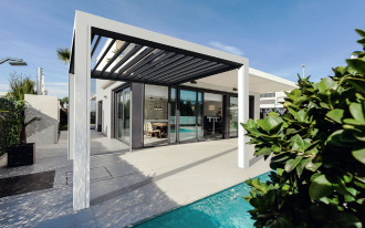 Pergola Solar - kompleksowa ochrona przed słońcem i wiatrem