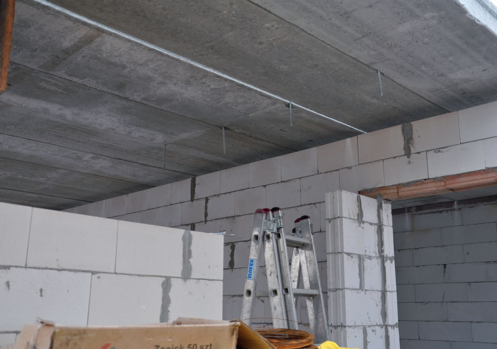 Strop panelowy - widok od dołu