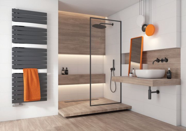 Dekoracyjny grzejnik ścienny w łazience