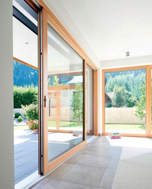 Duże okno tarasowe z napędem