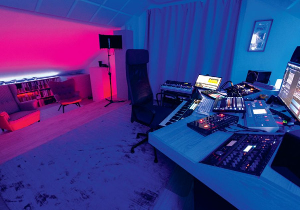 Studio projektowo-muzyczne na poddaszu