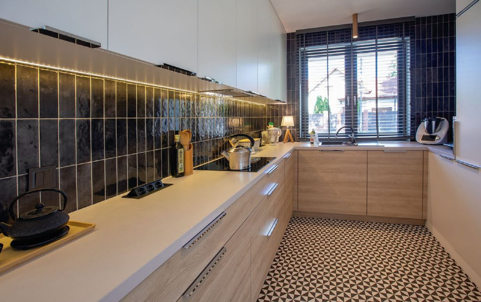 Kuchnia ma kształt litery U