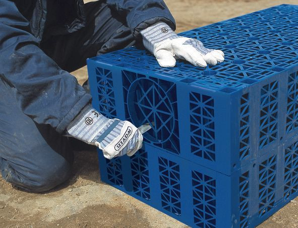 Wycinanie otworu w skrzynce rozsączającej