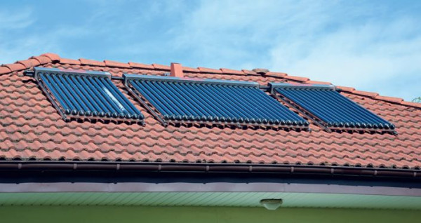 Kolektory próżniowe mają kąt nachylenia 25°