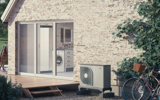 Nowa powietrzna pompa ciepła NIBE F2050 z ekologicznym czynnikiem R32