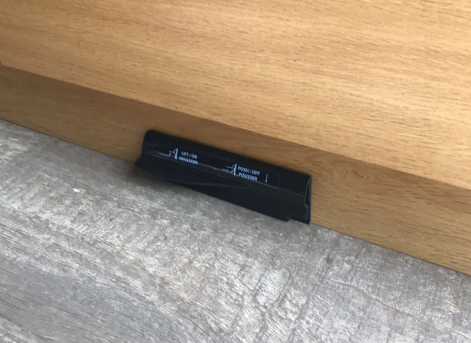 Automatyczna szufelka w kuchni