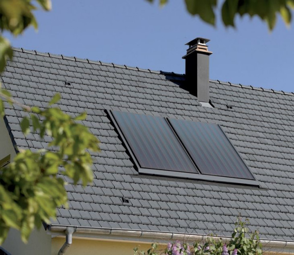Kolektory słoneczne na dachu