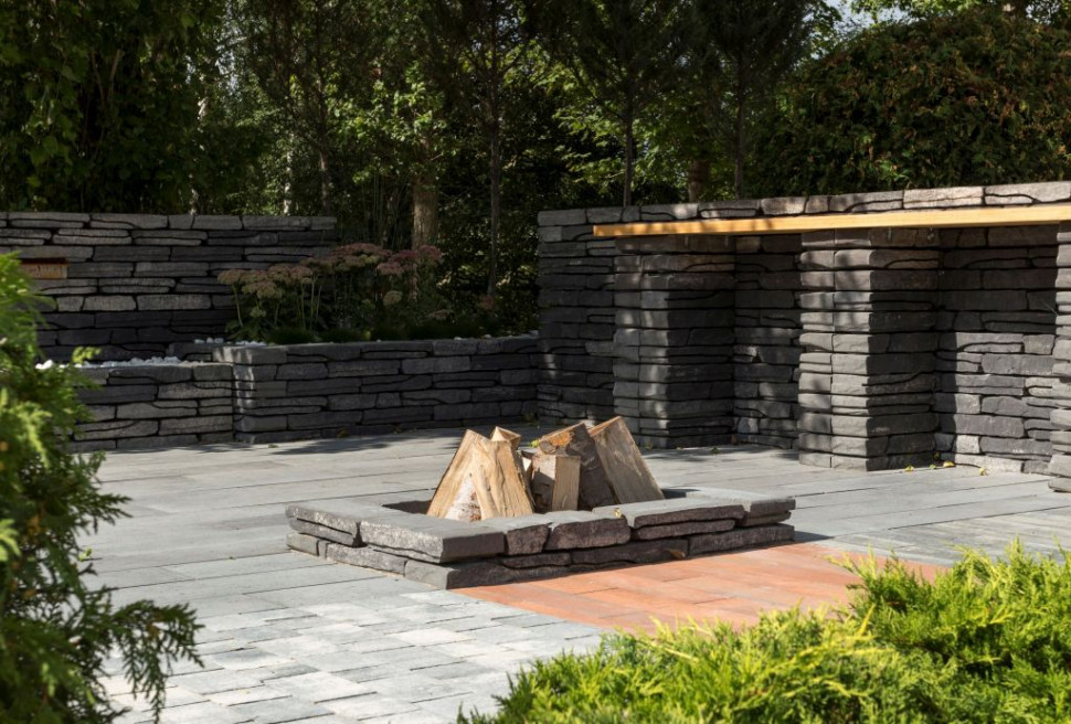 Murek i palenisko z elementów Polbruk Albero