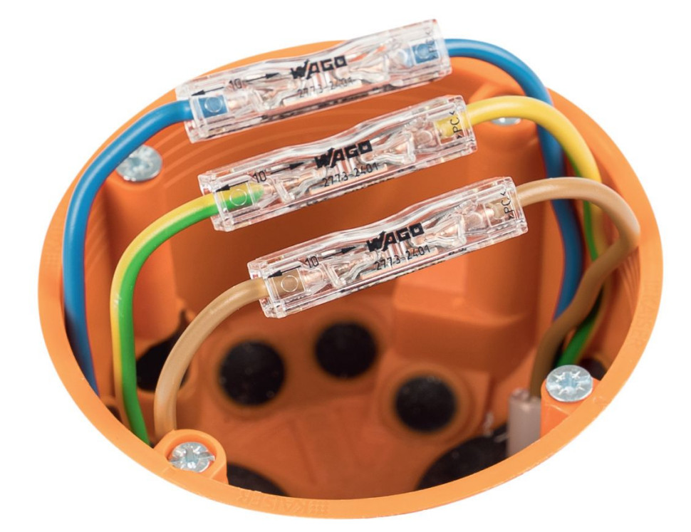 Złączka instalacyjna bez problemu zmieści się w dowolnej puszce instalacyjnej