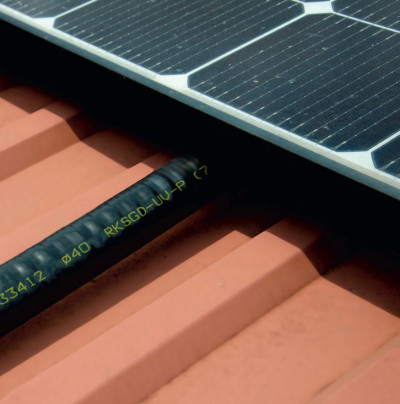 Element instalacyjny paneli fotowoltaicznych