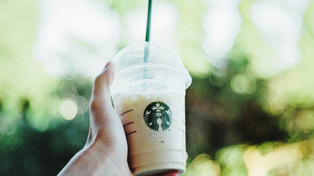 Odbierz zapas letniej przyjemności - schłodzona kawa Starbucks Chilled Coffee na całe lato!