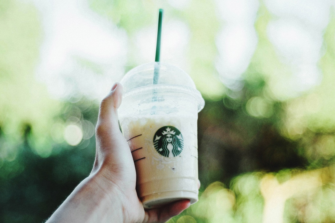 Odbierz zapas letniej przyjemności - schłodzona kawa Starbucks Chilled Coffee na całe lato!