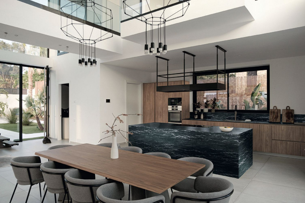 Kuchnia, jadalnia i salon jako jedno wnętrze