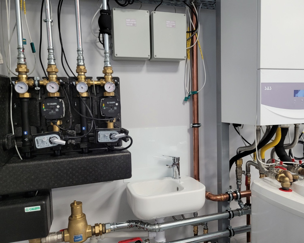 Moduł 959ZH zapewnia sprawne zarządzanie strefą grzewczą.